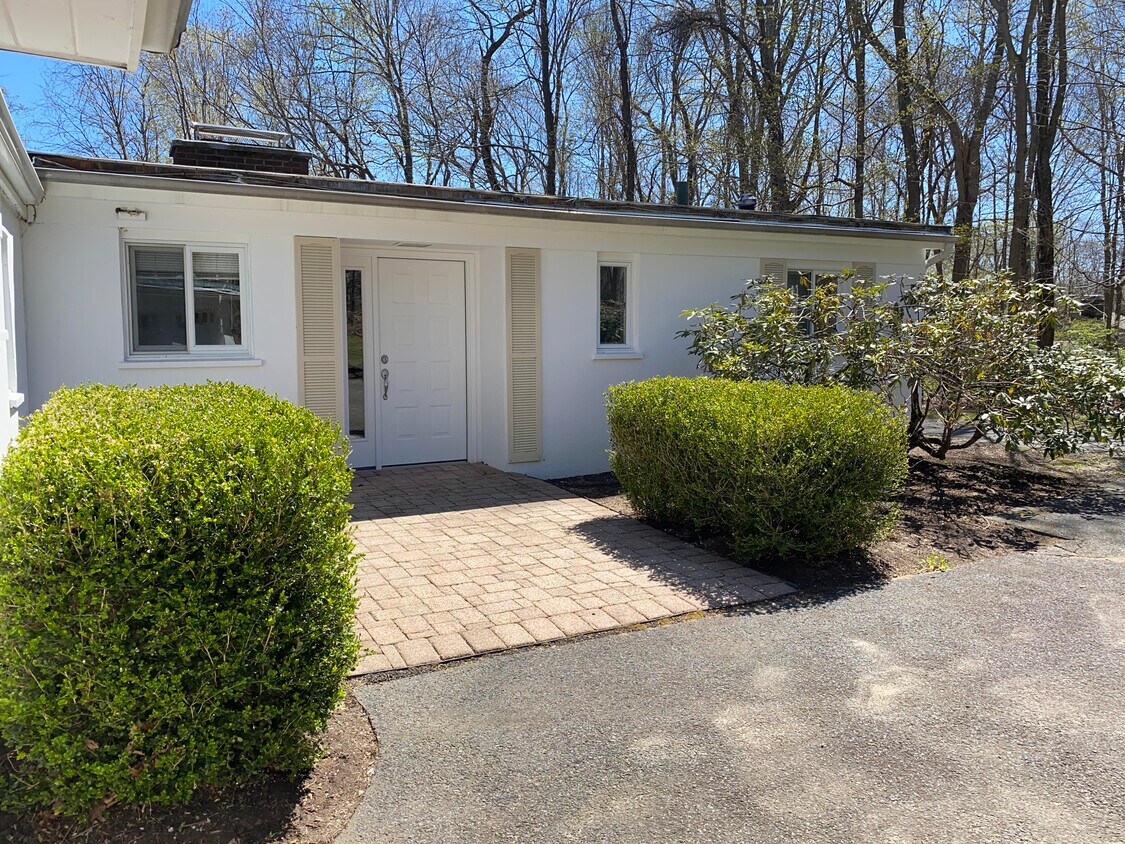 525 Munger Ln, Bethlehem, CT 06751 House Rental in Bethlehem, CT