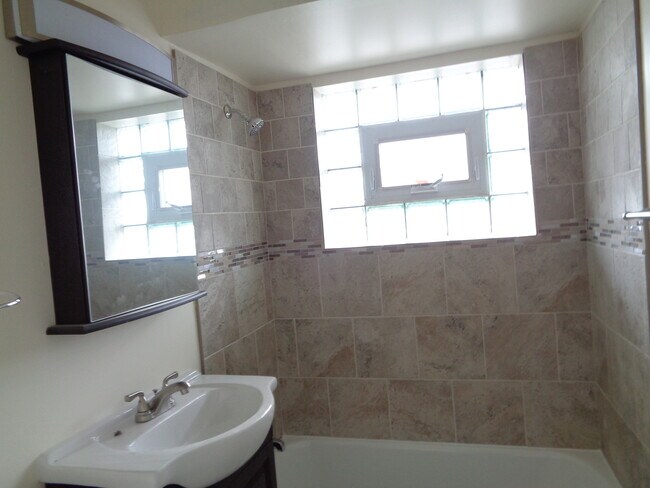 Foto del edificio - 5720 W 95th St