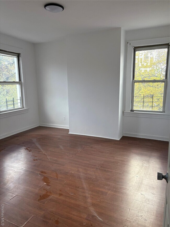 Foto del edificio - 3141 Kingsbridge Terrace