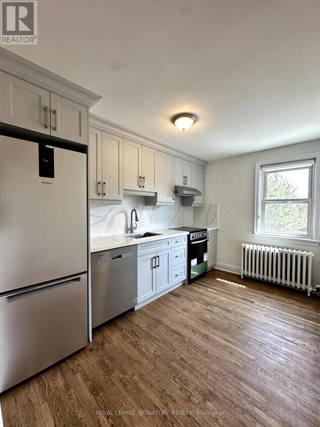 Primary Photo - 1063 Pape Ave