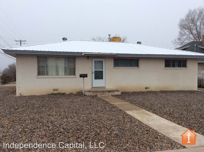 Building Photo - 209 E Tycksen Dr