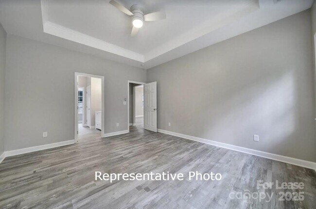 Foto del edificio - 595 Foxwood Dr SE