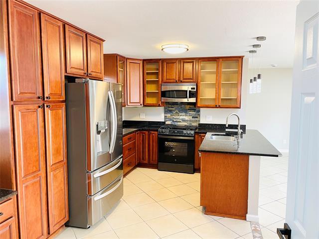 Foto del edificio - 534 E Spring Valley Rd