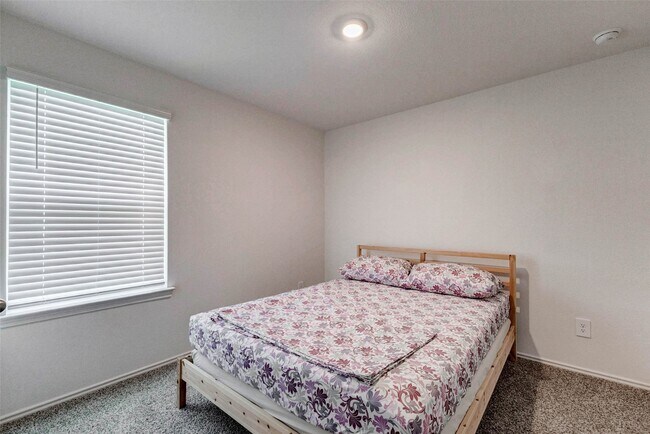 Foto del edificio - 31426 Yatesbury Ln