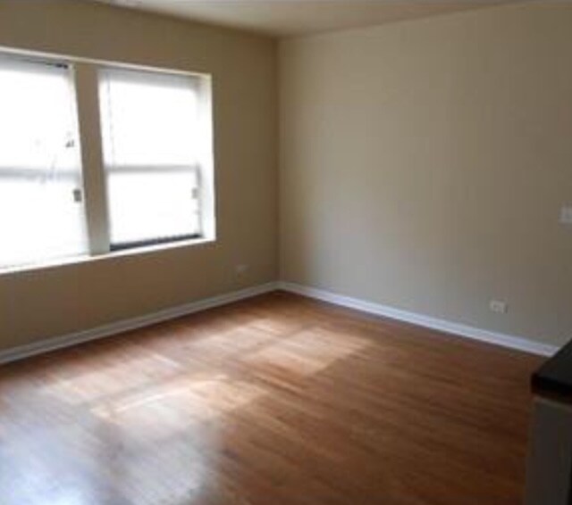 Foto del edificio - 7851 S Bennett Ave