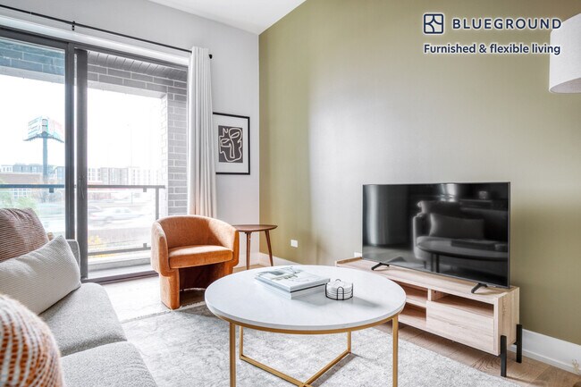 Foto del edificio - 2034 N Avondale Ave