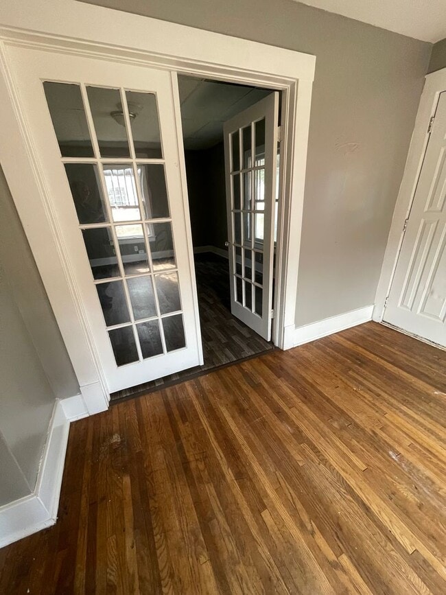 Foto del edificio - 3 Bedroom 1 Bathroom Bungalow West of Down...