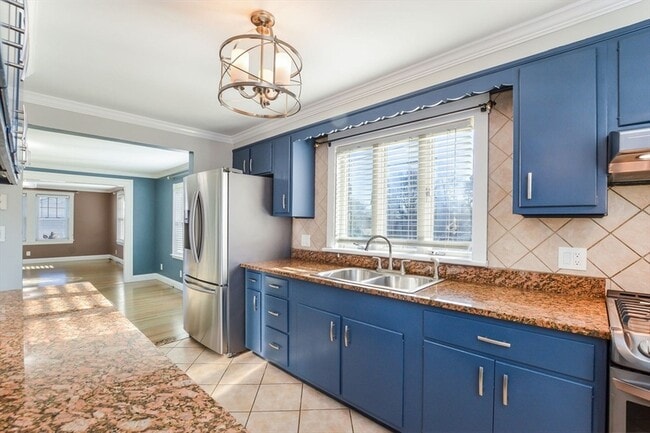 Foto del edificio - 325 Park Ave