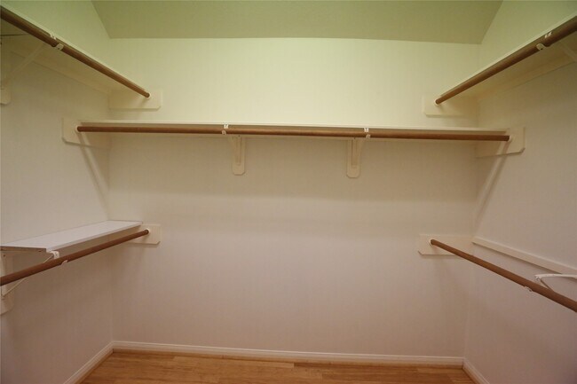 Building Photo - 1611 Candleston Ln