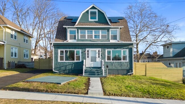 Building Photo - 11 Seaview Ave