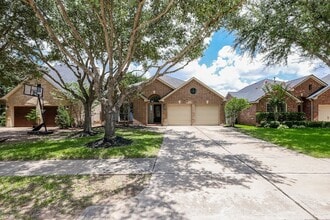 Building Photo - 2919 Chalet Knolls Ln