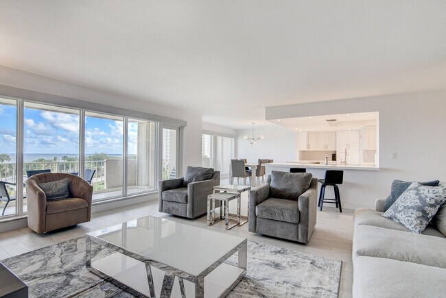 Foto del edificio - 4301 N Ocean Blvd