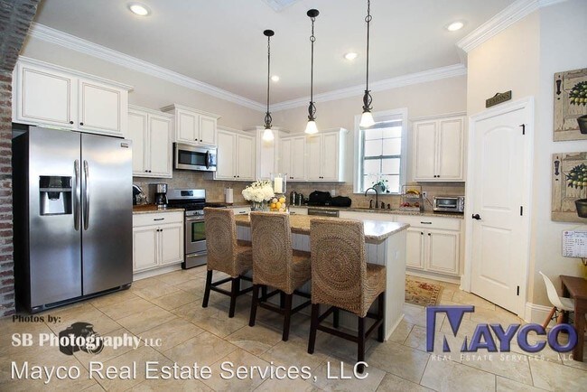 Building Photo - 4 br, 3 bath House - 2928 Paradise