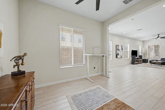 Foto del edificio - 5038 E Anderson Dr