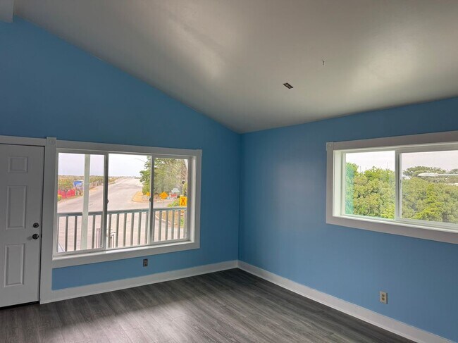 Building Photo - 7981 Moss Landing Rd