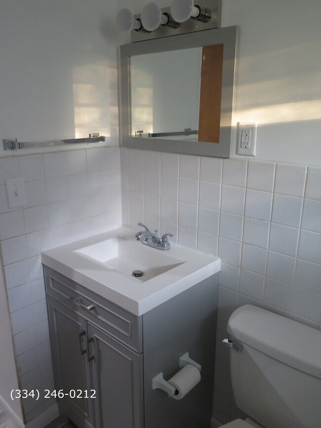 Foto del edificio - 2319 Cherry Hills Dr