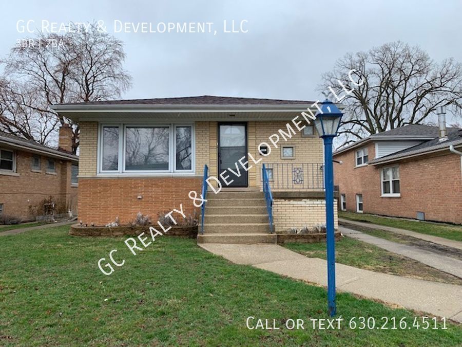 8809 S Richmond Ave, Evergreen Park, IL 60805 House Rental in