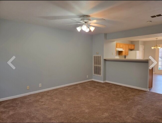 Building Photo - 8011 Logan Dr