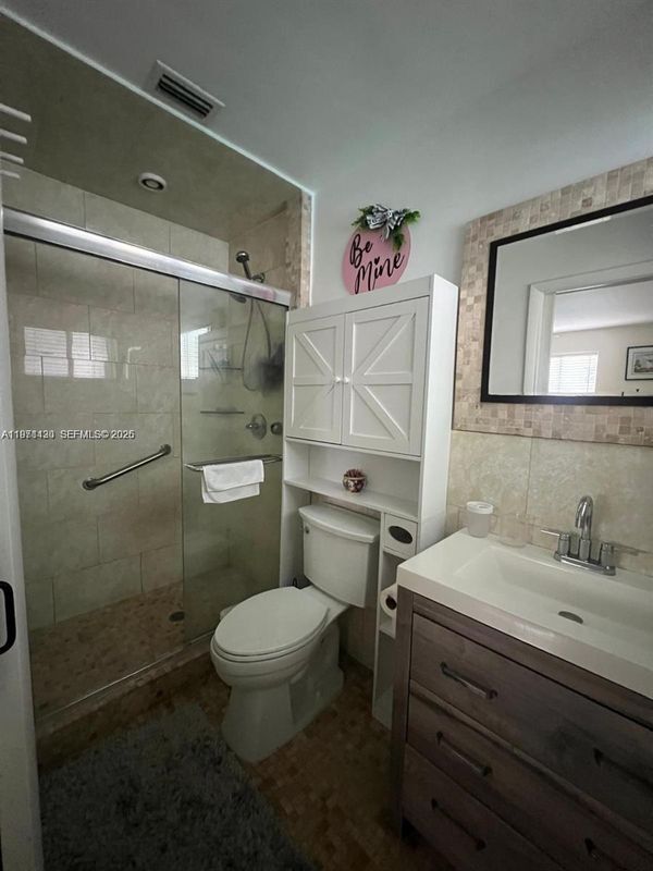 Foto del edificio - 7750 NW 42nd St