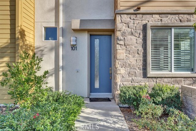 Building Photo - 1038 Savi Dr