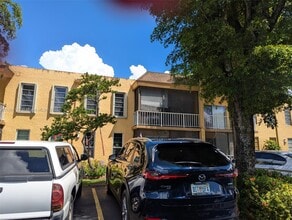 Building Photo - 13700 SW 62nd St