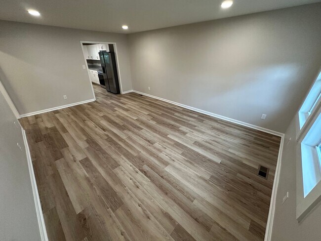 Foto del edificio - 116 N Tarver Ave