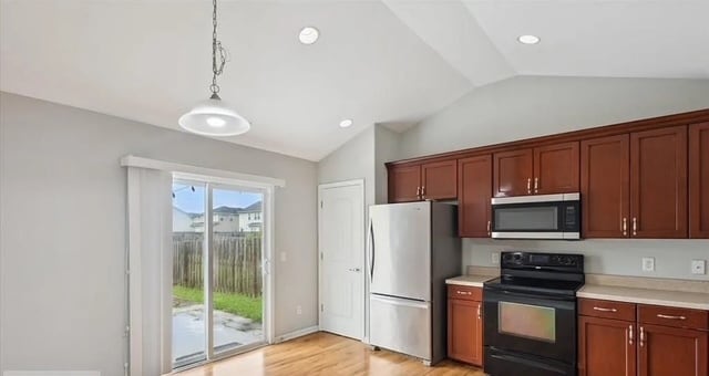 Foto del edificio - 21 Millwood Lake Dr