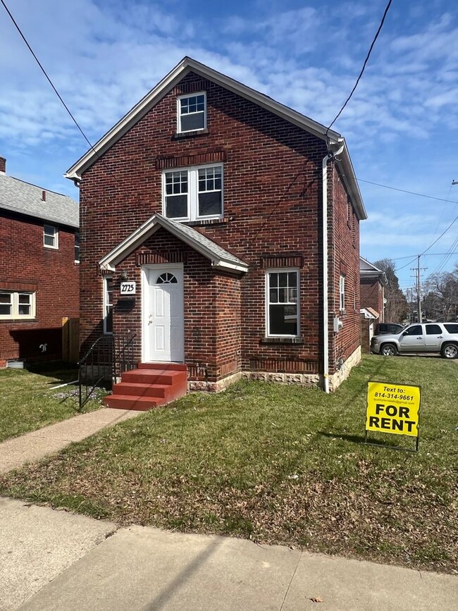 Building Photo - 2725 Monroe Ave