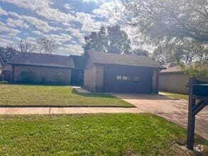 Building Photo - 16619 Moary Firth Dr