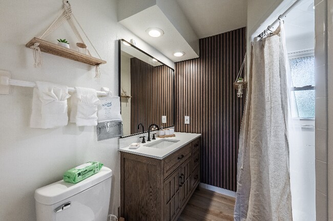 Foto del edificio - 1829 Towhee Ln