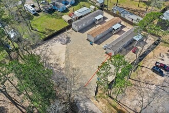 Building Photo - 21044 S Sabine Dr