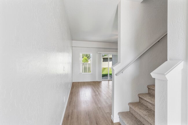 Foto del edificio - Orchard Land Duplexes