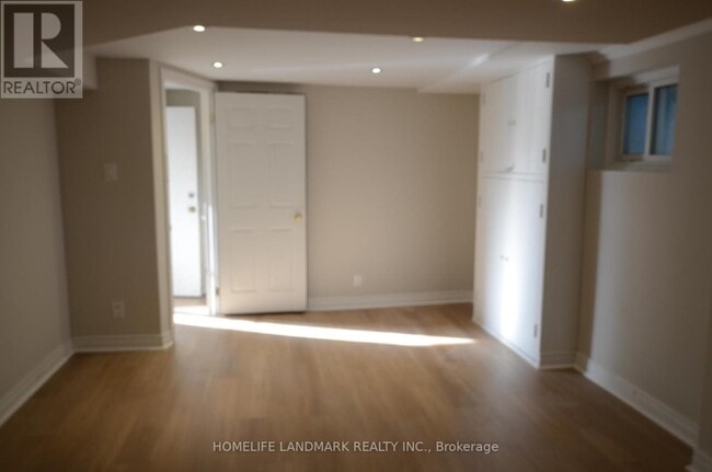 Building Photo - 259 McNicoll Ave