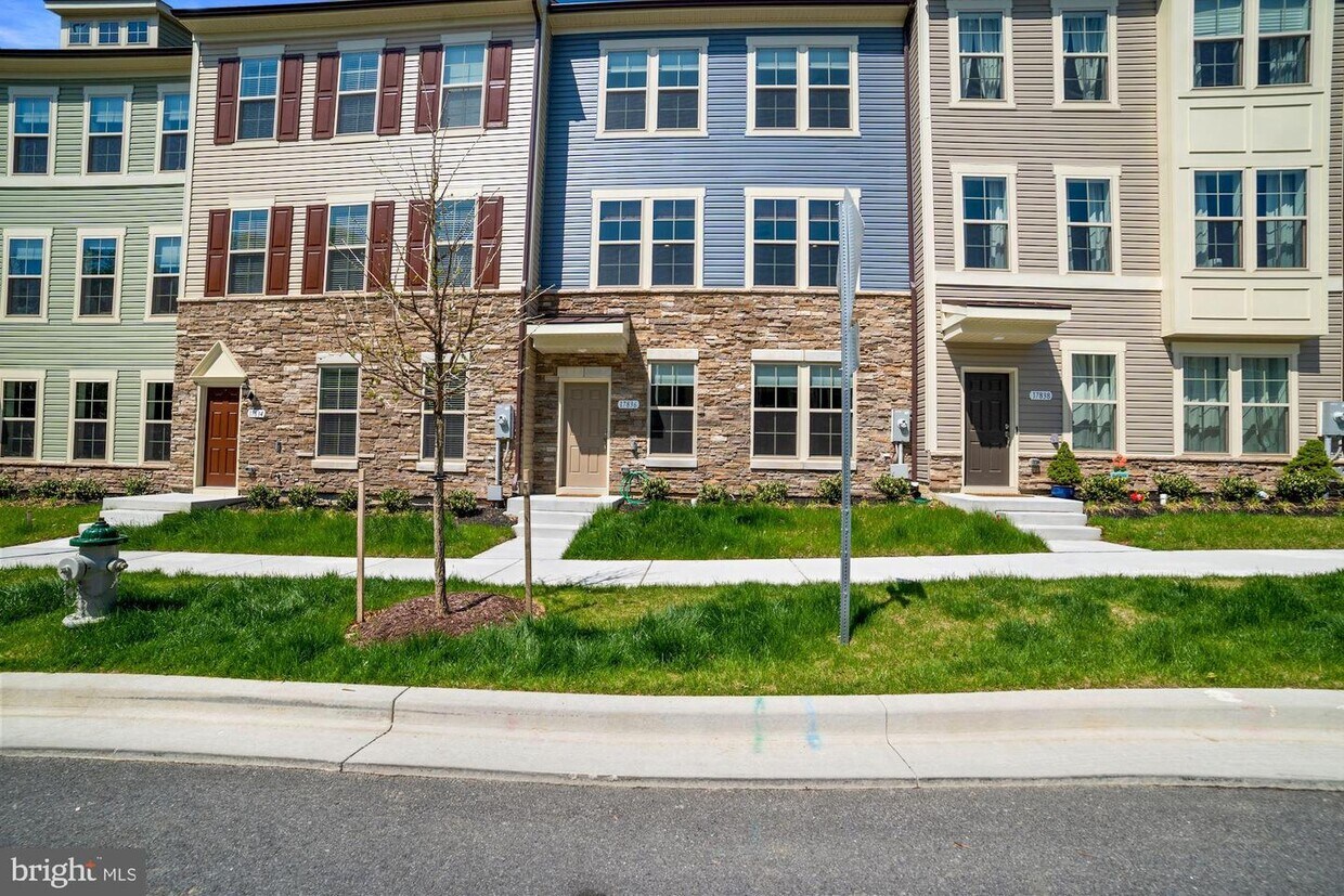 Primary Photo - 17836 Porter Rd