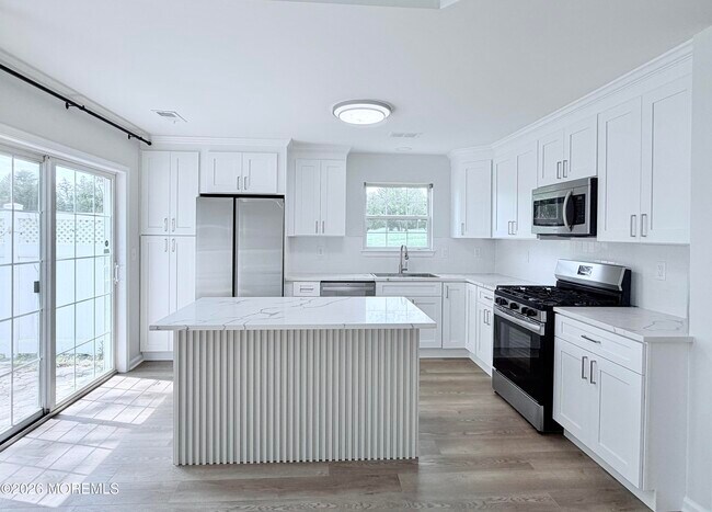 Building Photo - 1 Whitemarsh Dr