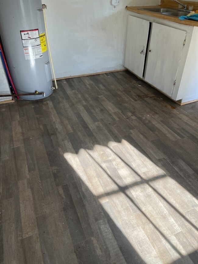 Building Photo - 2 Bedroom in Laurens