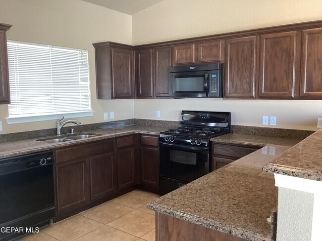 Foto del edificio - 5914 Speyside Dr