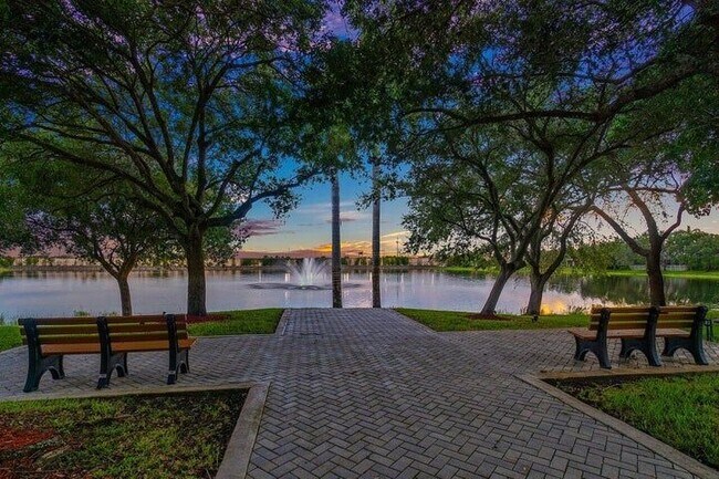 Foto del edificio - 10290 NW 60th Pl