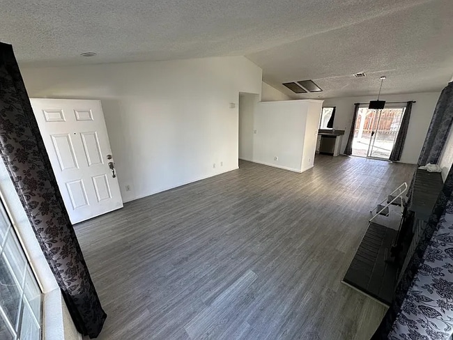 Building Photo - 4732 Katrina Pl