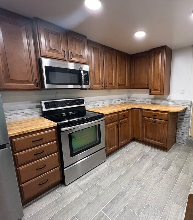 Building Photo - 1166 W 4370 S