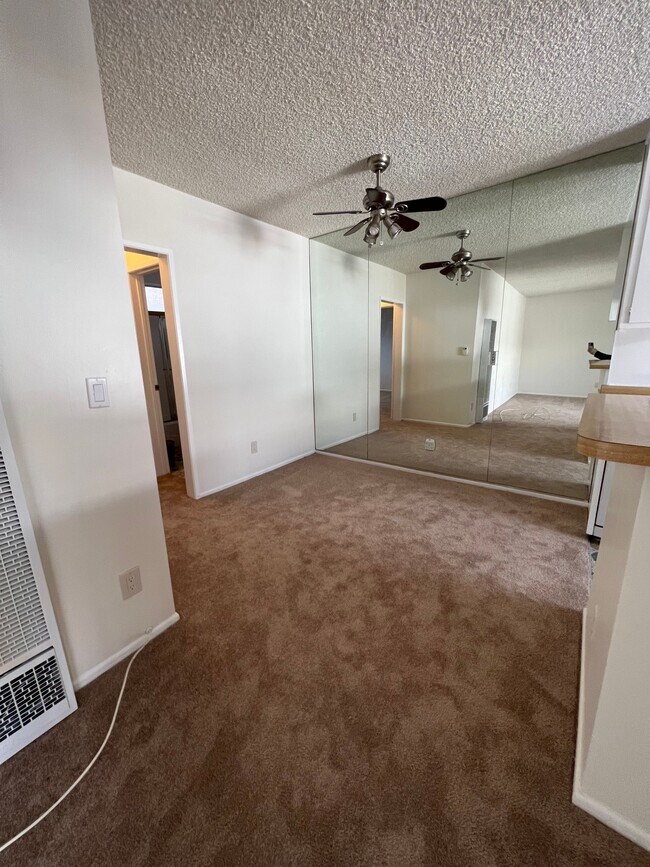 Building Photo - 1522 S Centinela Ave