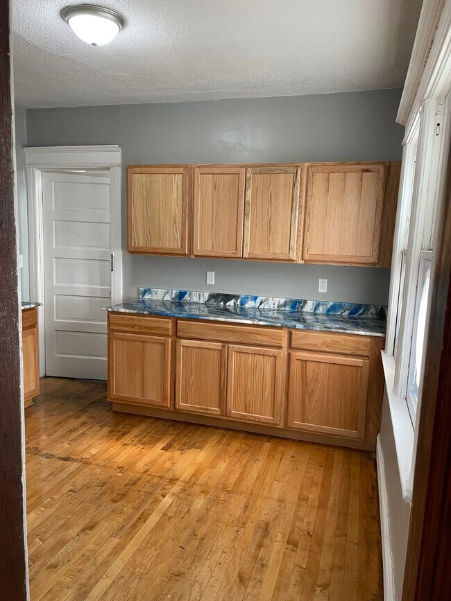 Newly remodeled kitchen - 1034 Bellevue Ave