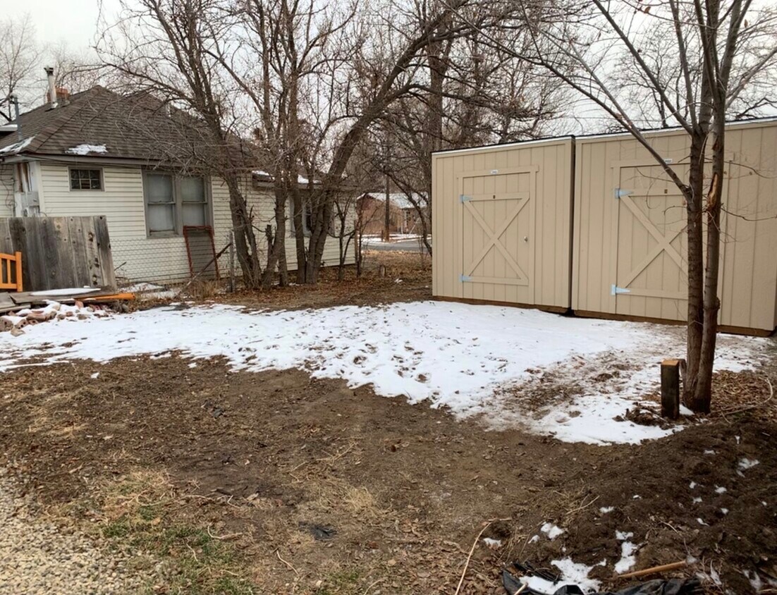 Primary Photo - 1416 Elm Ave