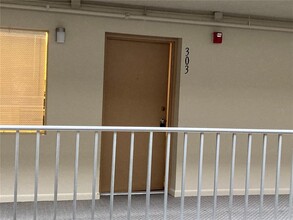 Building Photo - 4908 38th Way S