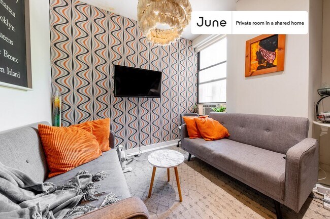 Foto del edificio - Private bedroom in 3 bed/1 bath Home