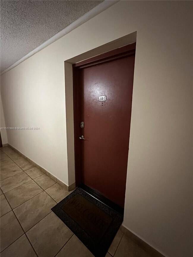 Foto del edificio - 4721 NW 7th St