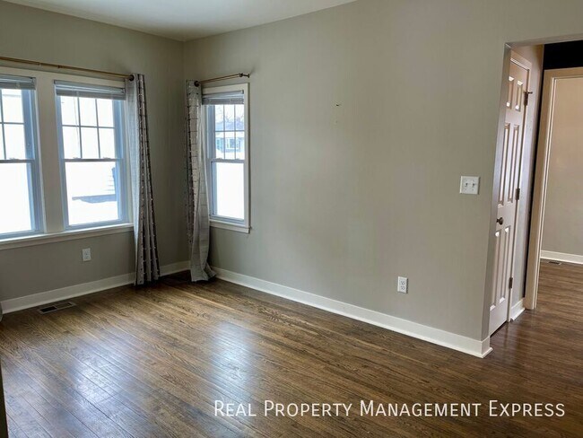 Foto del edificio - Cozy 2 Bedroom 1 Bathroom Home