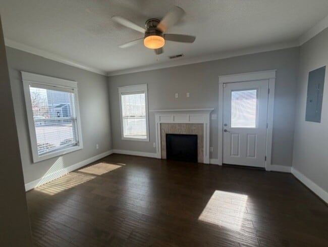 Building Photo - Portlock Square