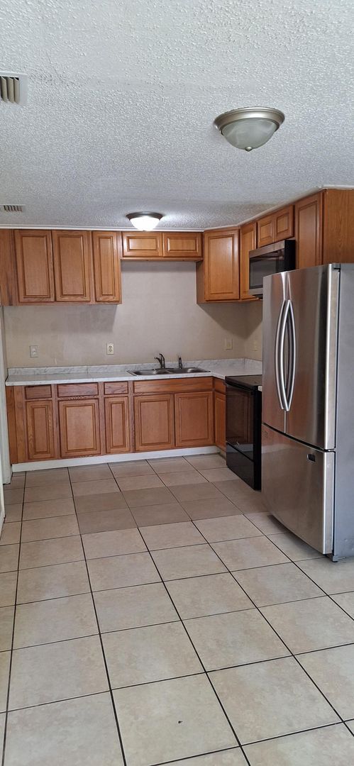 Foto del edificio - JCR1 - 5210