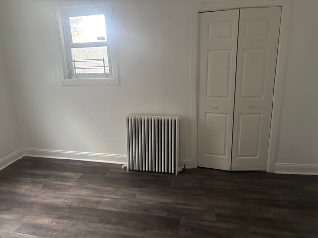 Foto del edificio - 120 Glenwood Ave